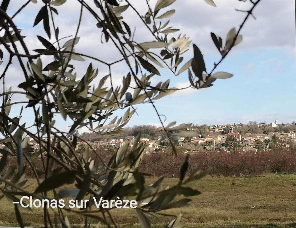 Comme A La Maison Clonas-sur-Vareze Εξωτερικό φωτογραφία